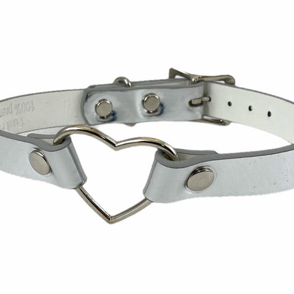 FC224 PATENT SMALL HEART SKINNY CHOKER