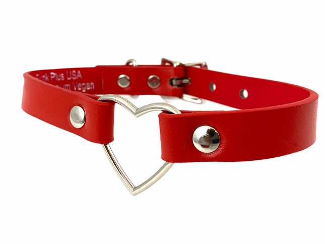 FC223VEGAN VEGAN LEATHER MIDDLE HEART RING RED LEATHER CHOKER