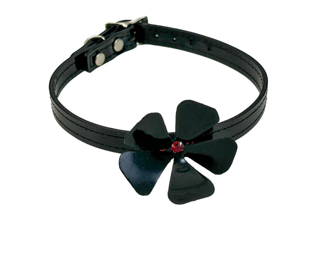 FC258P.BLK  PATENT FLOWER RHINESTONE  CHOKER