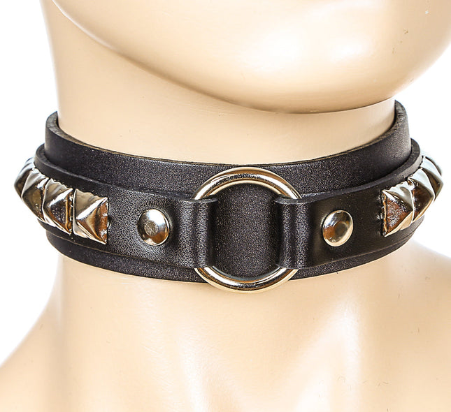 FC263 1 1/8" MIDDLE RING STUDDED CHOKER
