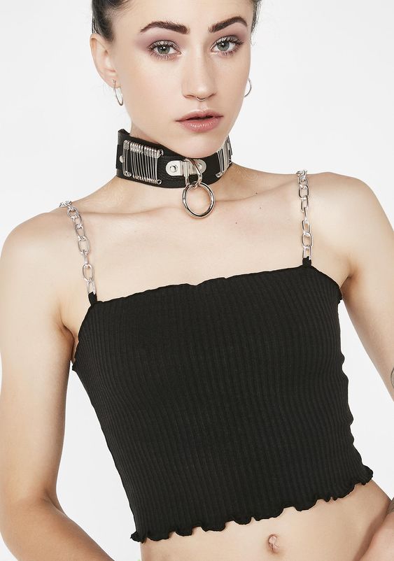 FC411  13 EACH SIDE SAFETYPIN BONDAGE CHOKER
