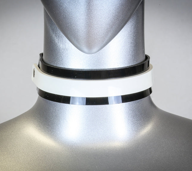 FC472VN VINYL STRAP CHOKER