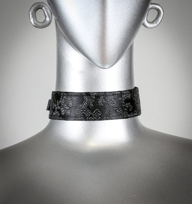 FC489 1 1/8" BROCADE CHOKER