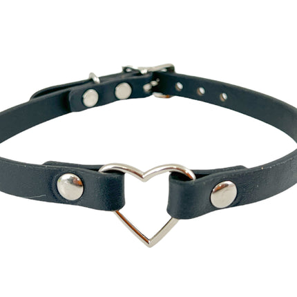 FC224 SMALL HEAR SKINNY VEGAN CHOKER
