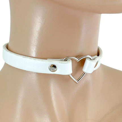 FC224 SMALL HEAR SKINNY VEGAN CHOKER