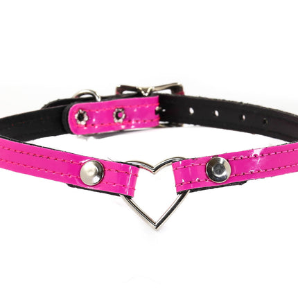 FC224 PATENT SMALL HEART SKINNY CHOKER