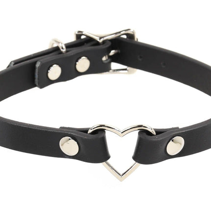 FC224 SMALL HEART LEATHER CHOKER