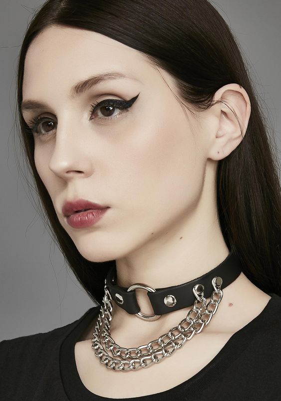 FC594  HANGING CHIAN RING CHOKER