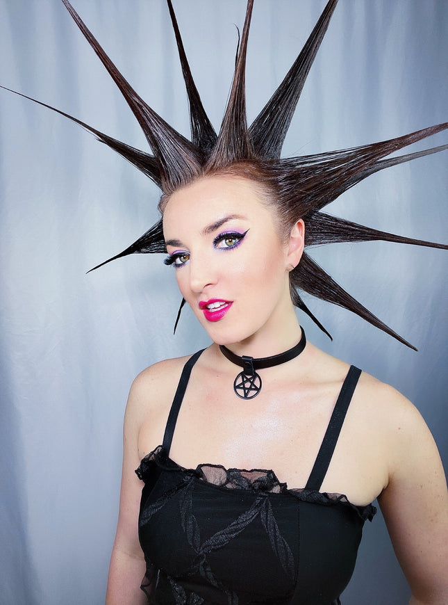 FC612  1/2" CHOKER WITH 1 1/2" HANGING PENTAGRAM