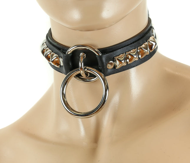 FC659 PYRAMID STUDDED SUB BONDAGE COLLAR