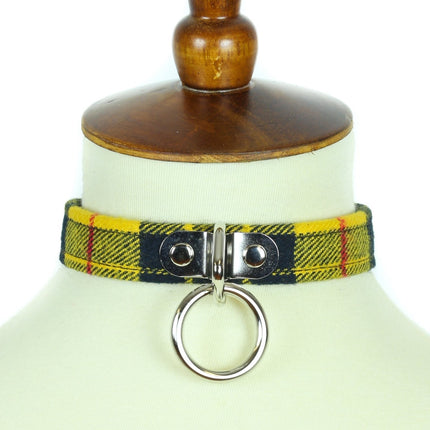 CK129PLAID  PLAID FABRIC O RING BONDAGE CHOKER