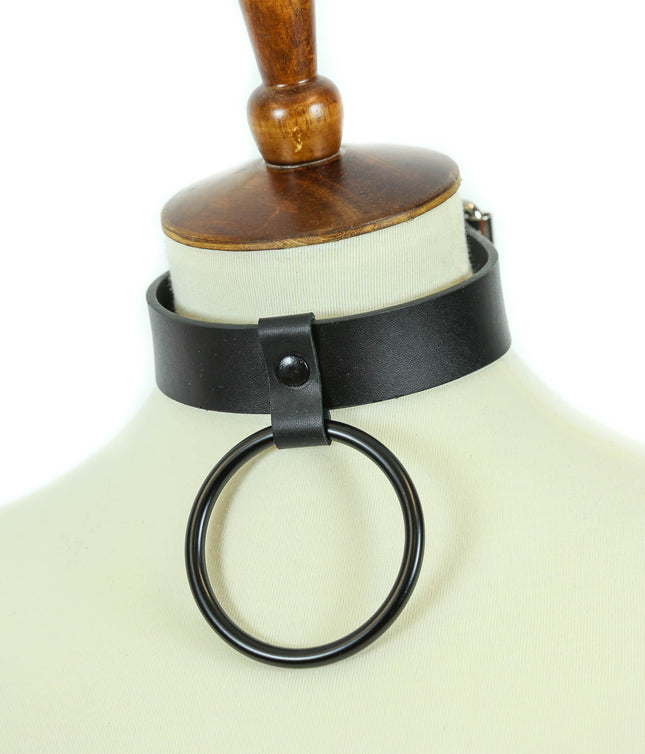 FC710 1 1/4" LEATHER 2" HANGING RING CHOKER