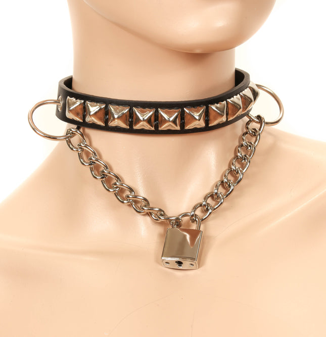 FC712SQ PYRAMID STUDDED HANGING SQUARE LOCK CHOKER