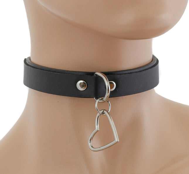 FC749 HANGING HEART CHOKER