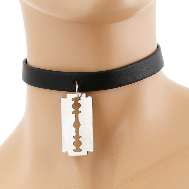 FC759  RAZOR  BLADE GENIUINE LEATHER CHOKER