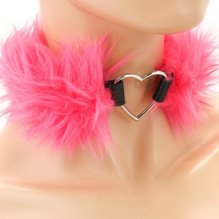 FC762 FURRY HEART CHOKER