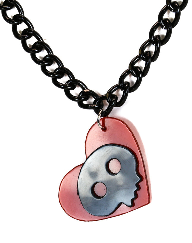 FC805RED-BLK HEART SKULL PENDANT