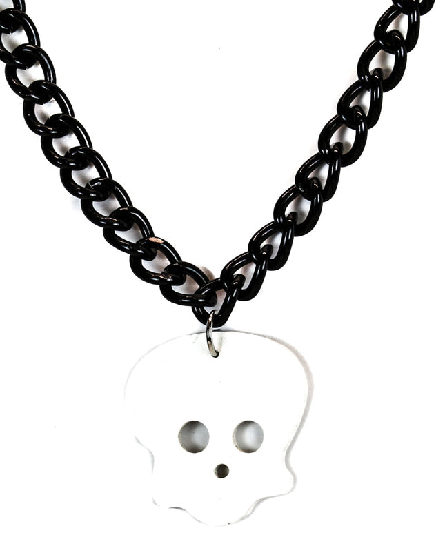 FC810WHT COFFIN SKULL PENDANT