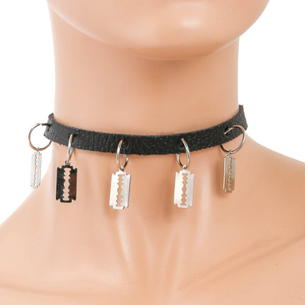 FC896 SMALL BLADE CHOKER