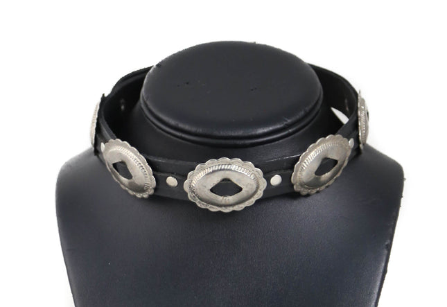 FC907 CONCHO STUDDED CHOKER