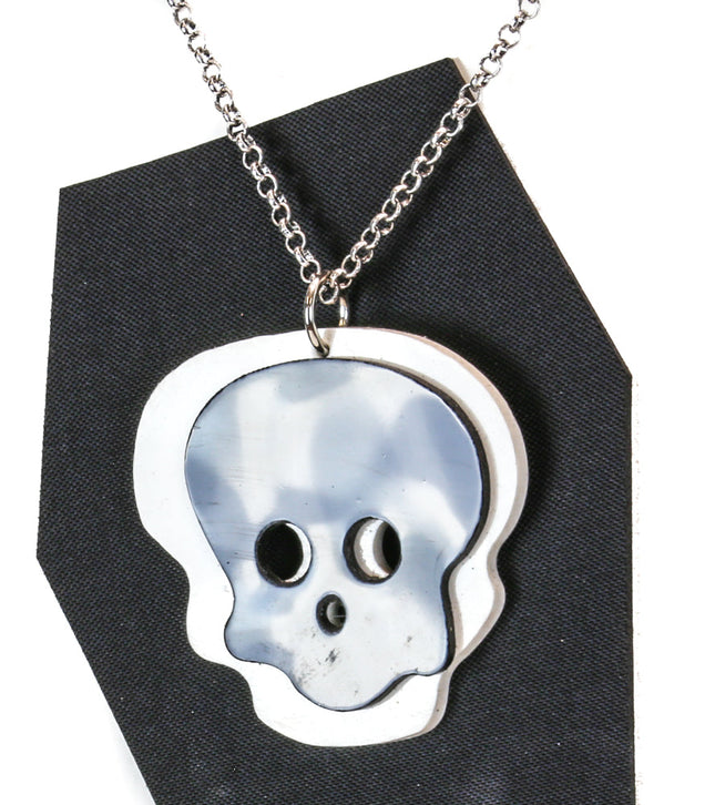 FC808WHT-BLK SKULL PENDANT
