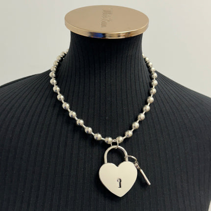 FC956HT-SIL-L  JUMBO 2"  LOCK HEART PENDANT BALL CHAIN NECKLACE