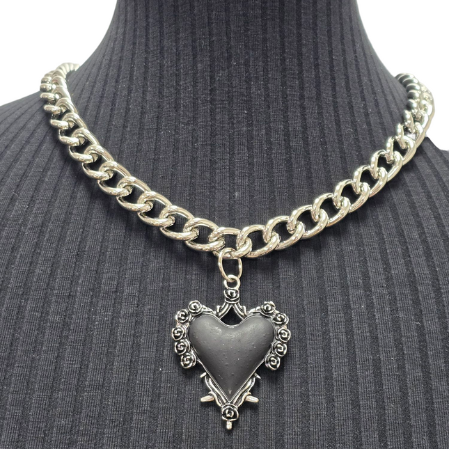 FC993R STEEL REGULAR CHAIN ROSE HEART THORNE PENDANT