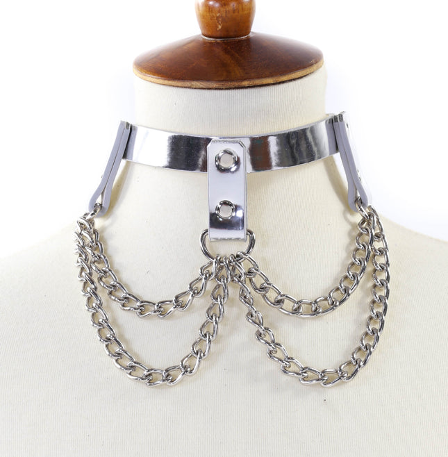 FCK106P HANGING CHAIN 3 STRAP PATENT LEATHER CHOKER