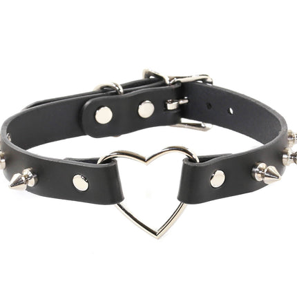 FCK108  HEART CHOKER WITH SPIKE