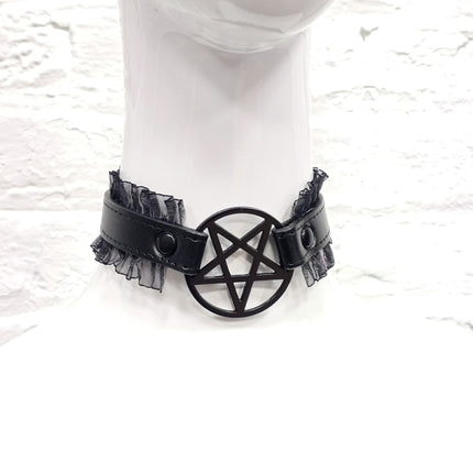 FCK130 PENTAGRAM LACE TRIM GOTH COLLAR