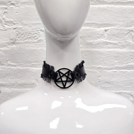 FCK130 PENTAGRAM LACE TRIM GOTH COLLAR