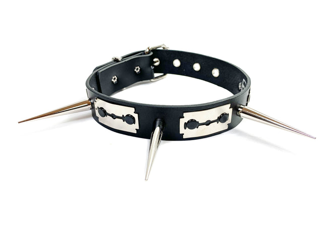 FCK144 THREE CONE SPIKE CHOKER