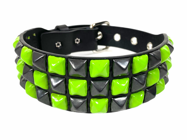FCK150 GLOW CHECKERED PYRAMID STUD CHOKER