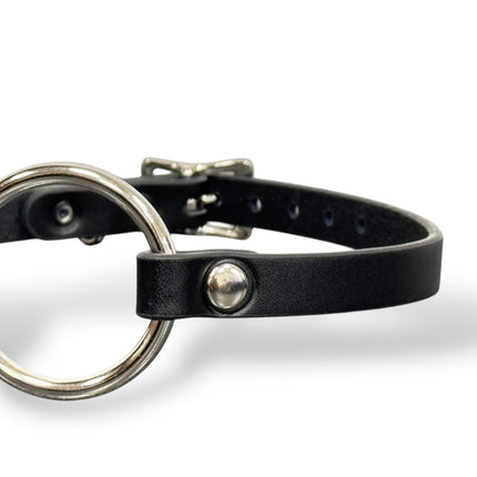 FCK225 MIDDLE O RING (1 1/4")  BLACK 1/2" LEATHER BUCKLE CHOKER