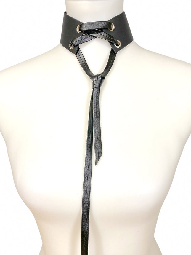 FCK255 LACE TIE GROMMET CHOKER