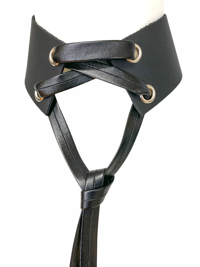 FCK255 LACE TIE GROMMET CHOKER