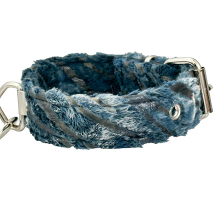 FCK266FZ FUZZY FURRY ZEBRA BONDADE CHOKER