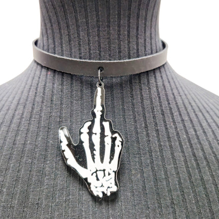 FCK28238  SKELETON HAND CHOKER LEATHER