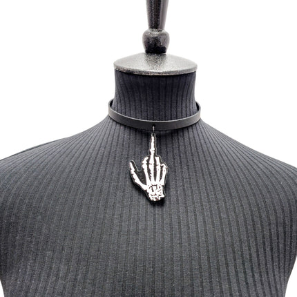 FCK28238  SKELETON HAND CHOKER LEATHER