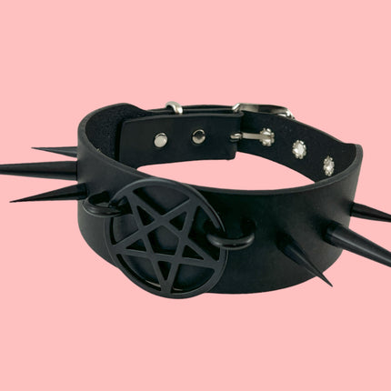 FCK335- 2" PENTAGRAM 1 3/4" CHOKER SPIKE