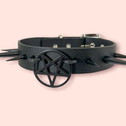 FCK340- 2" PENTAGRAM 1 1/4" CHOKER SPIKE