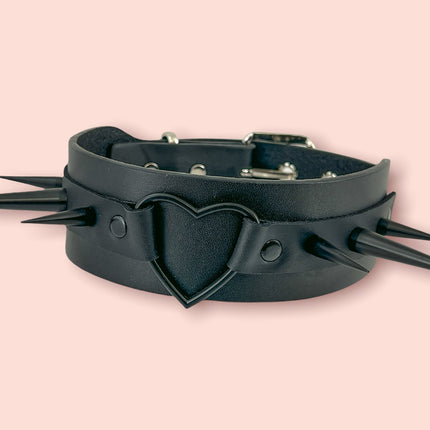 FCK344 HEART WIDE CHOKER SPIKE