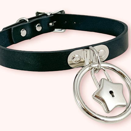 FCK370 HANGING RING AND LOCK LEATHER CHOKER