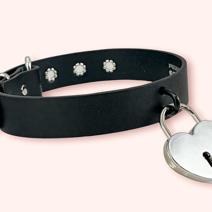 FCK371 JAMBBO HEART LOCK CHOKER WITH U RING