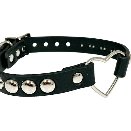 FCK450 LEATHER 3/4 ROUND STUDDED LARGE HEART CHOKER