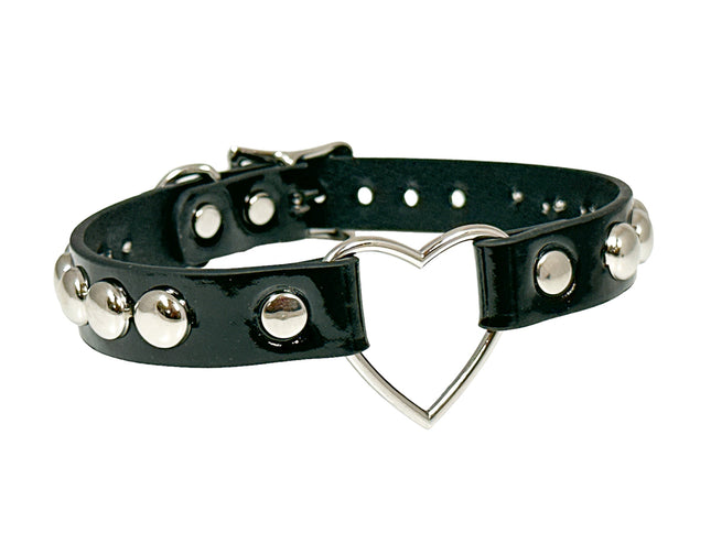 FCK450 PATENT 3/4" ROUND STUDDED LARGE HEART CHOKER