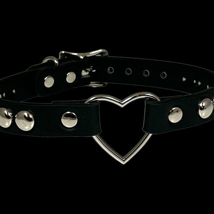 FCK450 LEATHER 3/4 ROUND STUDDED LARGE HEART CHOKER