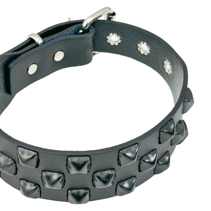 FCK537 PYRAMID STUDDED 1 3/4"  CHOKER