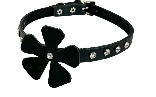 FCK858LEATHER  FLOWER RHINESTONE  CHOKER