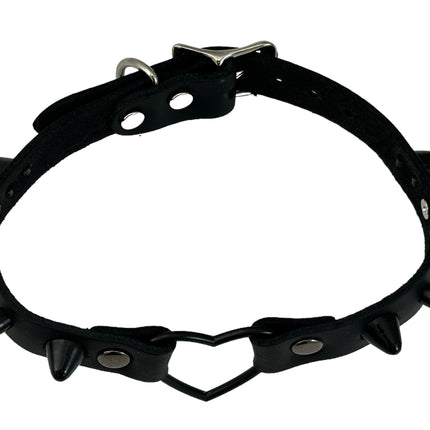 FCK562 STUDDED UK 77 HEART SPIKE CHOKER